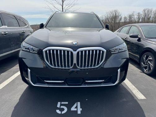 Black Sapphire Metallic 2025 BMW X5 xDrive40i