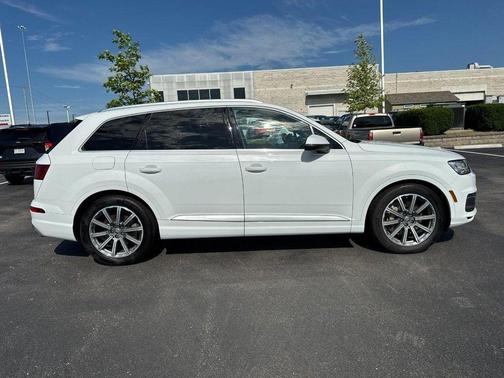 Glacier White Metallic 2018 Audi Q7 3.0T Prestige