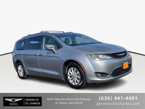 2018 Chrysler Pacifica Touring-L