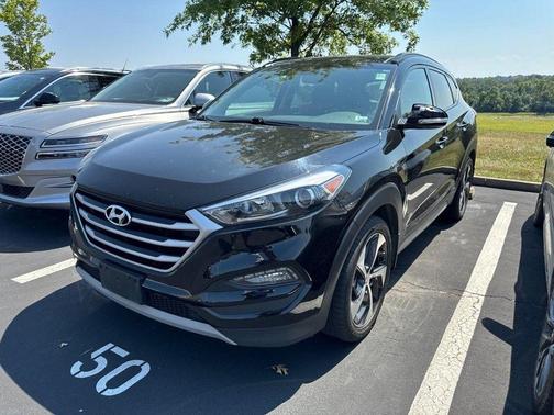 Black Noir Pearl 2018 Hyundai TUCSON Value