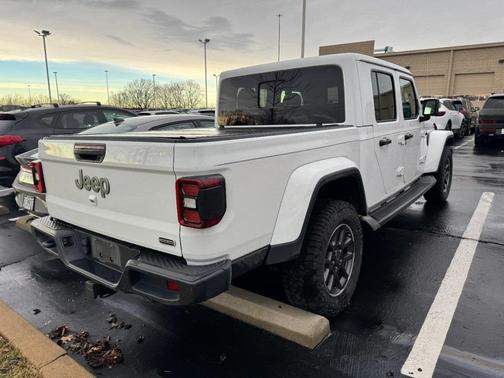 2021 Jeep Gladiator Overland