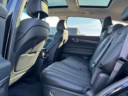 2026 Genesis GV80 2.5T