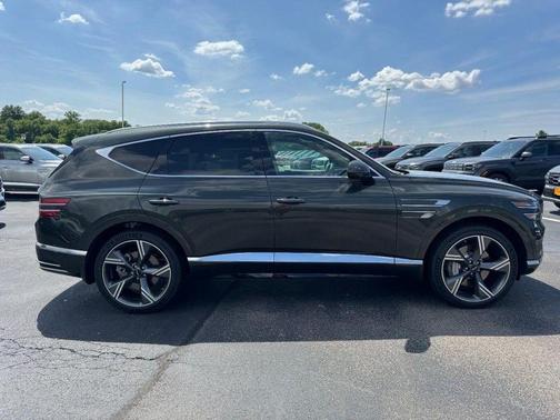 Green 2026 Genesis GV80 2.5T Prestige
