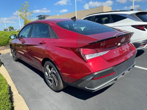 2025 Hyundai ELANTRA SEL Sport