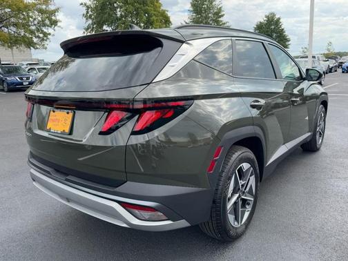 2025 Hyundai TUCSON SEL
