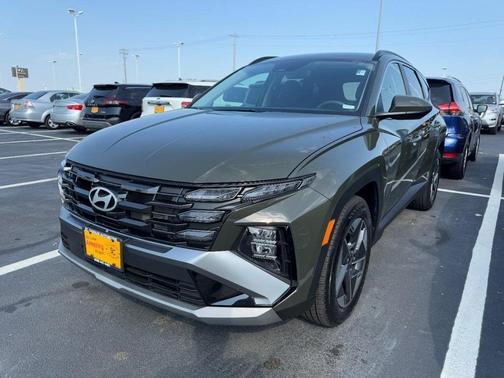 2025 Hyundai TUCSON SEL