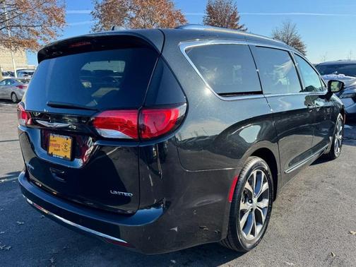 2017 Chrysler Pacifica Limited