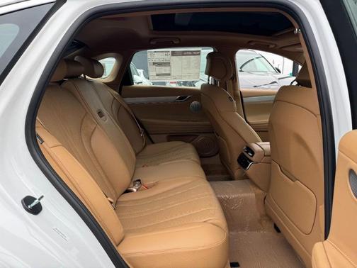 2025 Genesis G80 2.5T