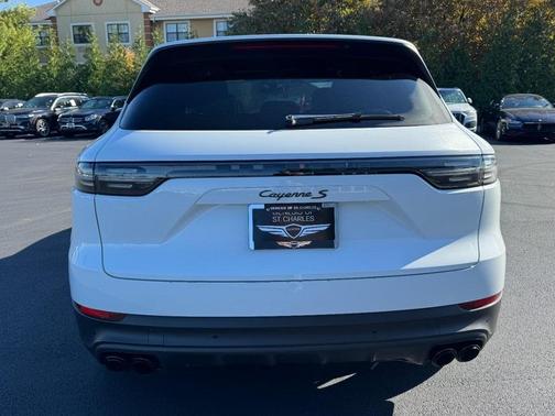 2023 Porsche Cayenne S Platinum Edition