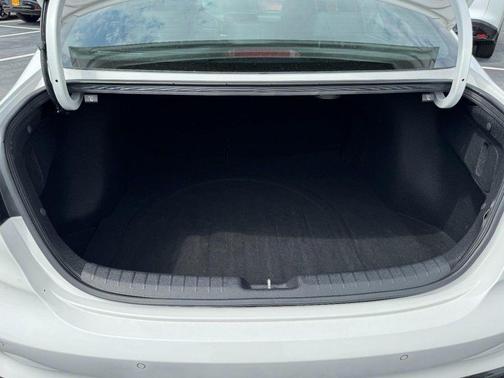 Snow White Pearl 2023 Kia Forte GT