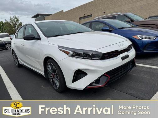 Snow White Pearl 2023 Kia Forte GT