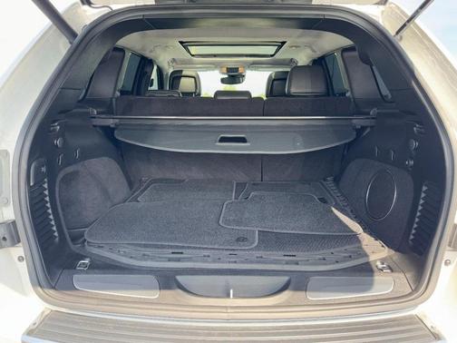 2020 Jeep Grand Cherokee Summit