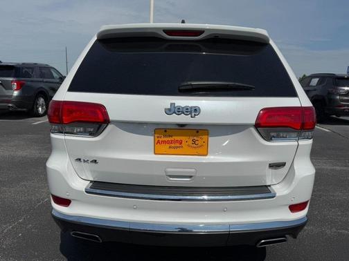 2020 Jeep Grand Cherokee Summit