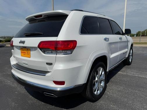 2020 Jeep Grand Cherokee Summit
