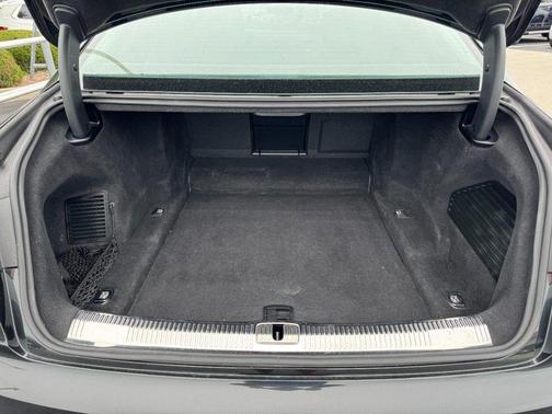 Vesuvius Gray Metallic 2019 Audi A8 L 55