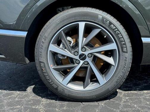 2025 Genesis GV80 2.5T