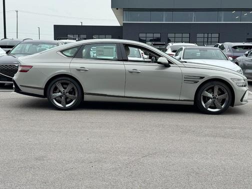 2025 Genesis G80 2.5T