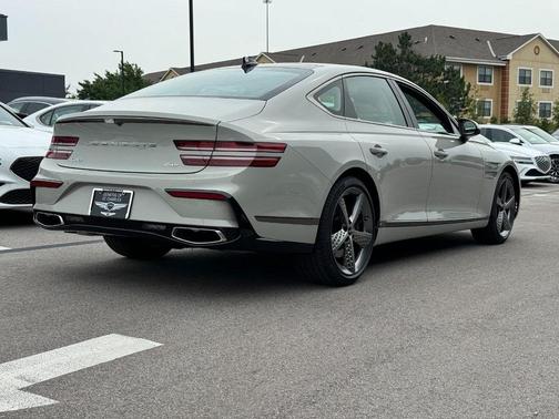 2025 Genesis G80 2.5T