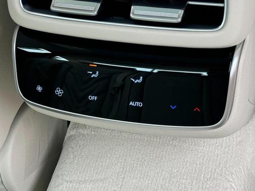 2025 Genesis G80 2.5T