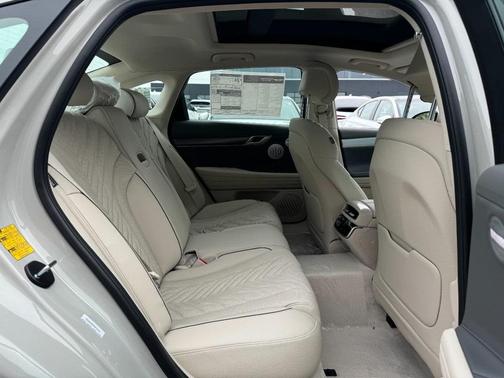 2025 Genesis G80 2.5T