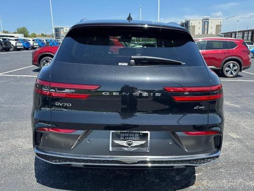 2026 Genesis GV70 2.5T Advanced