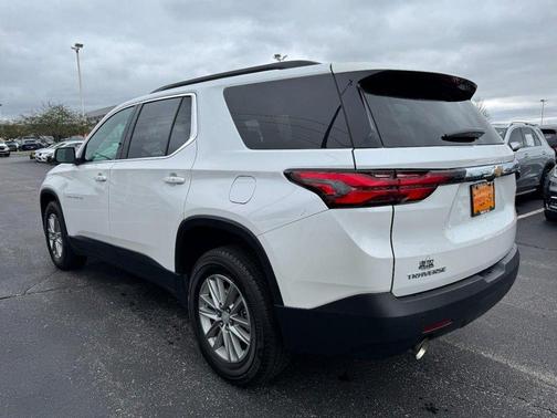 2022 Chevrolet Traverse LT Leather