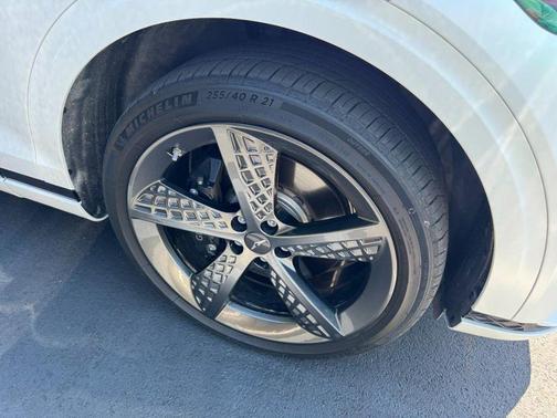 White 2025 Genesis GV70 2.5T