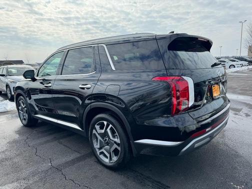 2025 Hyundai PALISADE SEL Premium