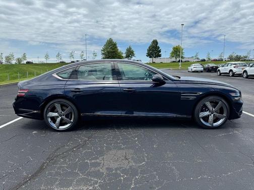 2025 Genesis G80 2.5T