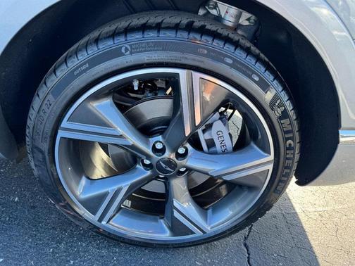 2026 Genesis GV80 2.5T Prestige