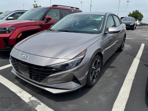 Metal 2023 Hyundai ELANTRA SEL