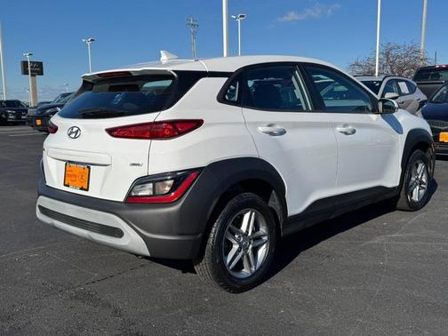 2023 Hyundai KONA SE
