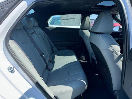 White 2025 Hyundai ELANTRA HEV Limited