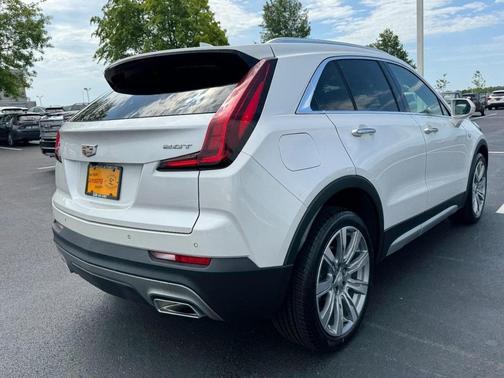 2019 Cadillac XT4 Premium Luxury