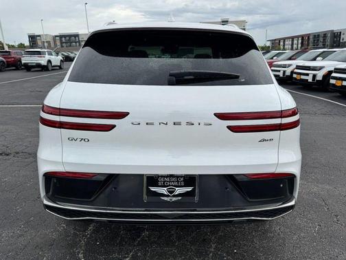 Uyuni White 2026 Genesis GV70 2.5T Advanced