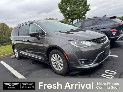 2019 Chrysler Pacifica Touring-L