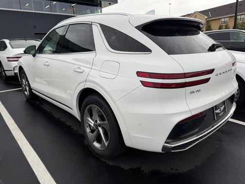 Uyuni White 2026 Genesis GV70 2.5T Advanced
