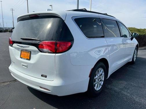 2020 Chrysler Voyager LXI