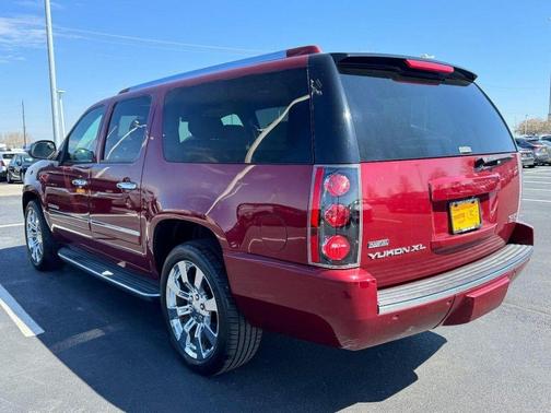 2009 GMC Yukon XL 1500 Denali