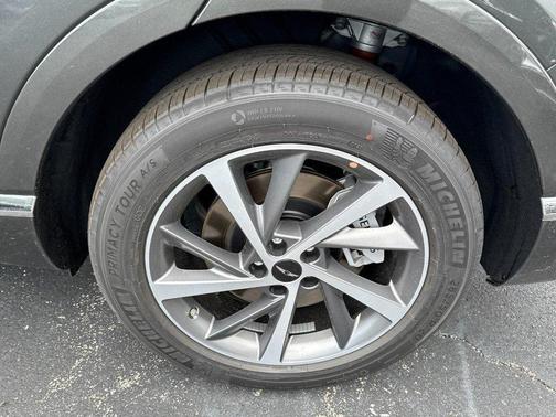 Makalu Gray 2026 Genesis GV80 2.5T Select