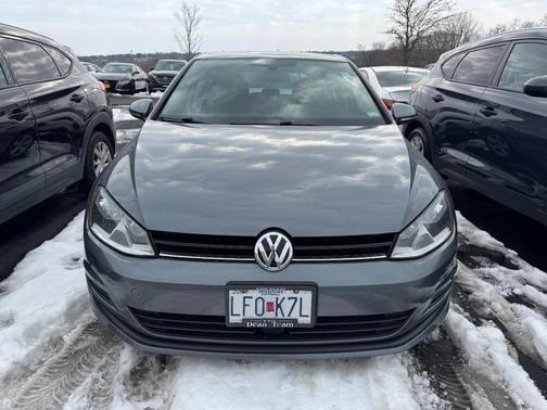 2017 Volkswagen Golf TSI Wolfsburg Edition 4-Door