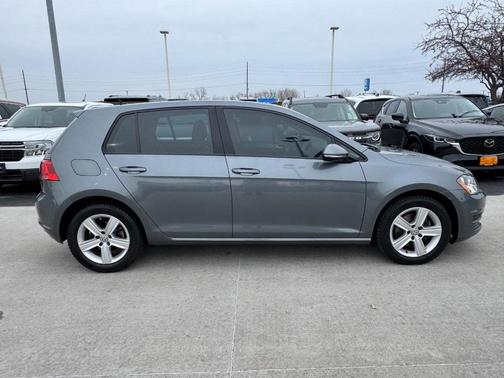 2017 Volkswagen Golf TSI Wolfsburg Edition 4-Door