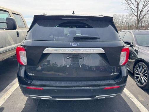 Agate Black Metallic 2021 Ford Explorer XLT