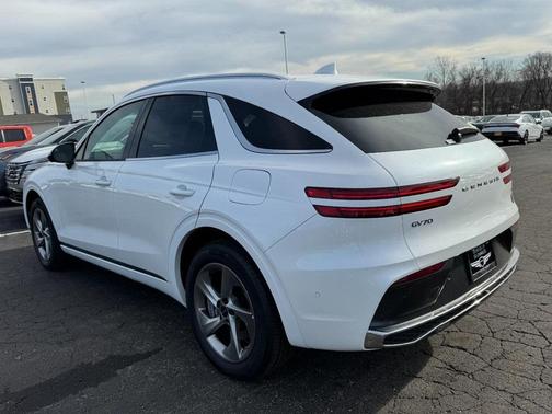 2026 Genesis GV70 2.5T Advanced