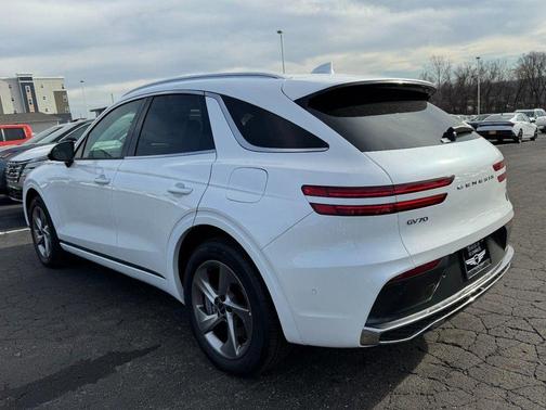 2026 Genesis GV70 2.5T Advanced