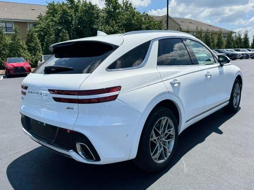 Alta White 2022 Genesis GV70 2.5T