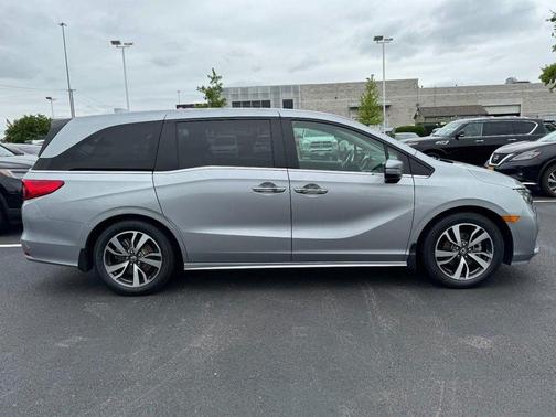 Lunar Silver Metallic 2021 Honda Odyssey Touring
