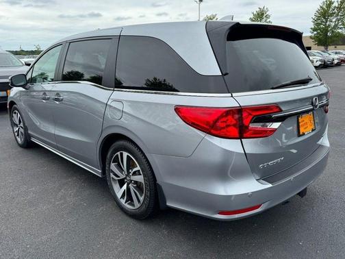 Lunar Silver Metallic 2021 Honda Odyssey Touring