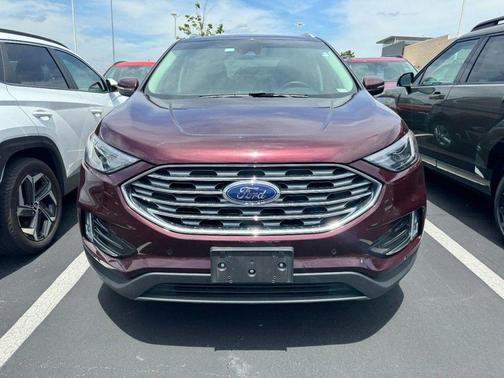 Burgundy Velvet Metallic Tinted Clearcoat 2022 Ford Edge Titanium