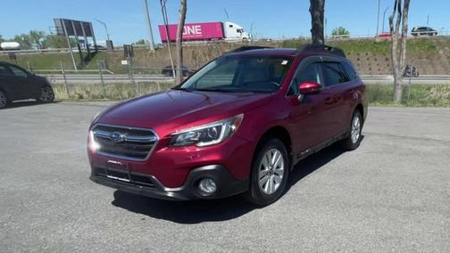 Photo 4 of 26 of 2019 Subaru Outback 2.5i Premium